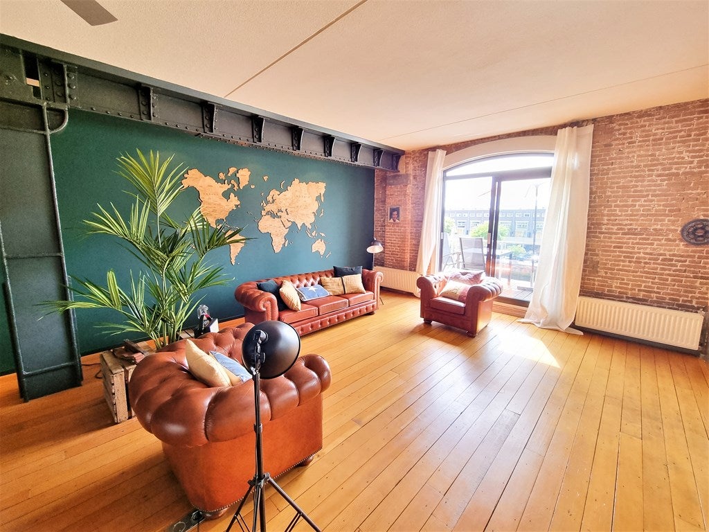Appartement aan de Handelsplein in Rotterdam (3071 PR)