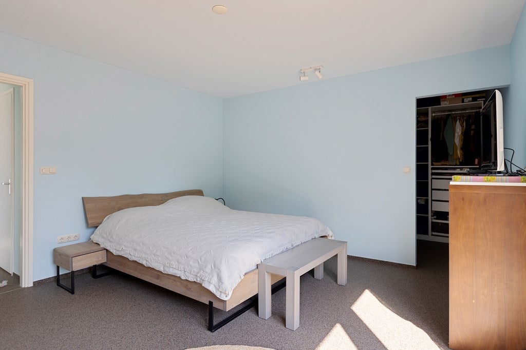 Twee-onder-één-kap te koop: Pater van Donstraat 12, Heibloem