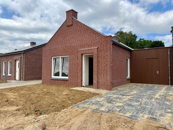 Vluchtpadenhof