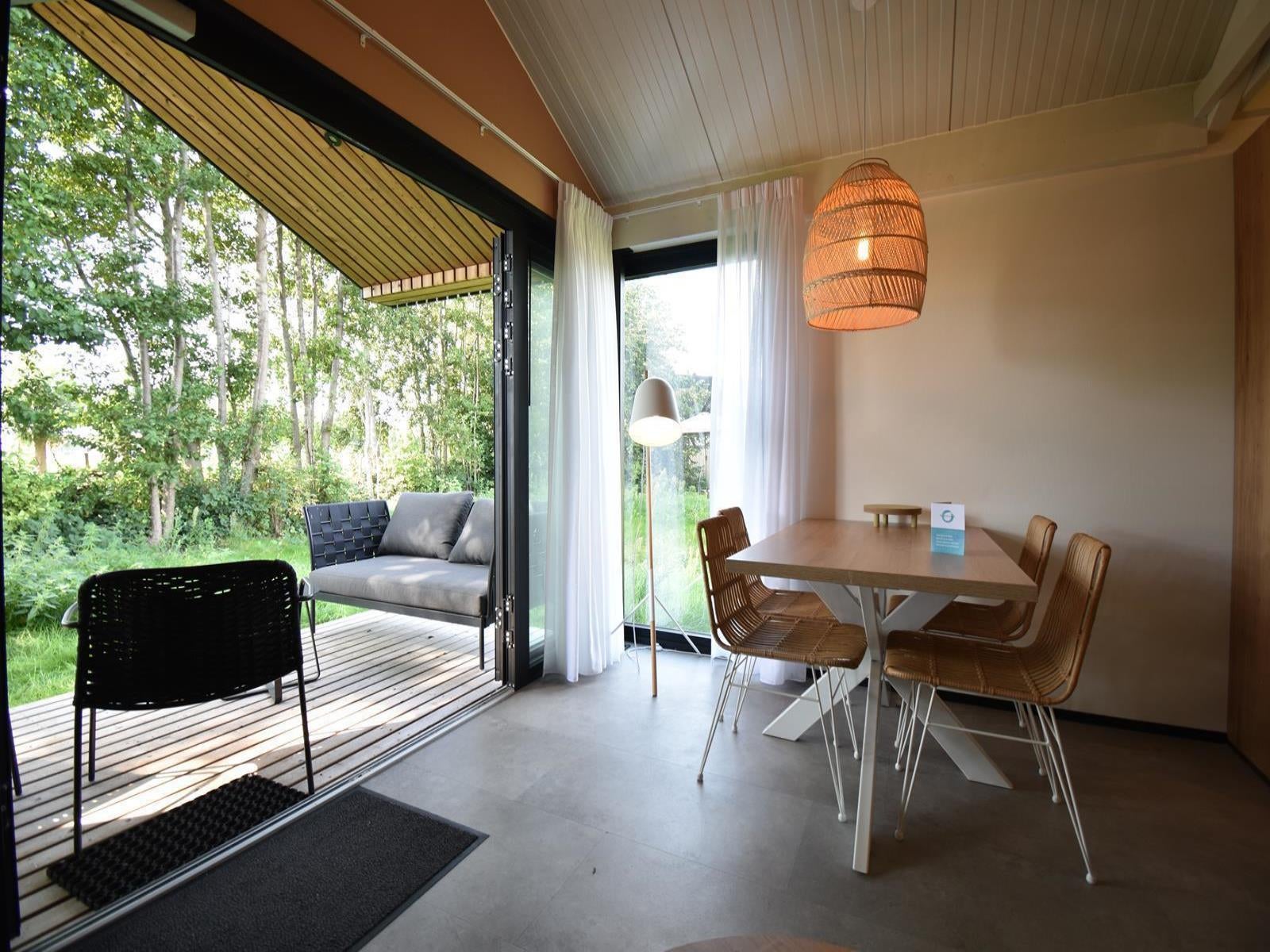 Vrijstaande woning te koop: Buitengronden 7-27, Zwartewaal