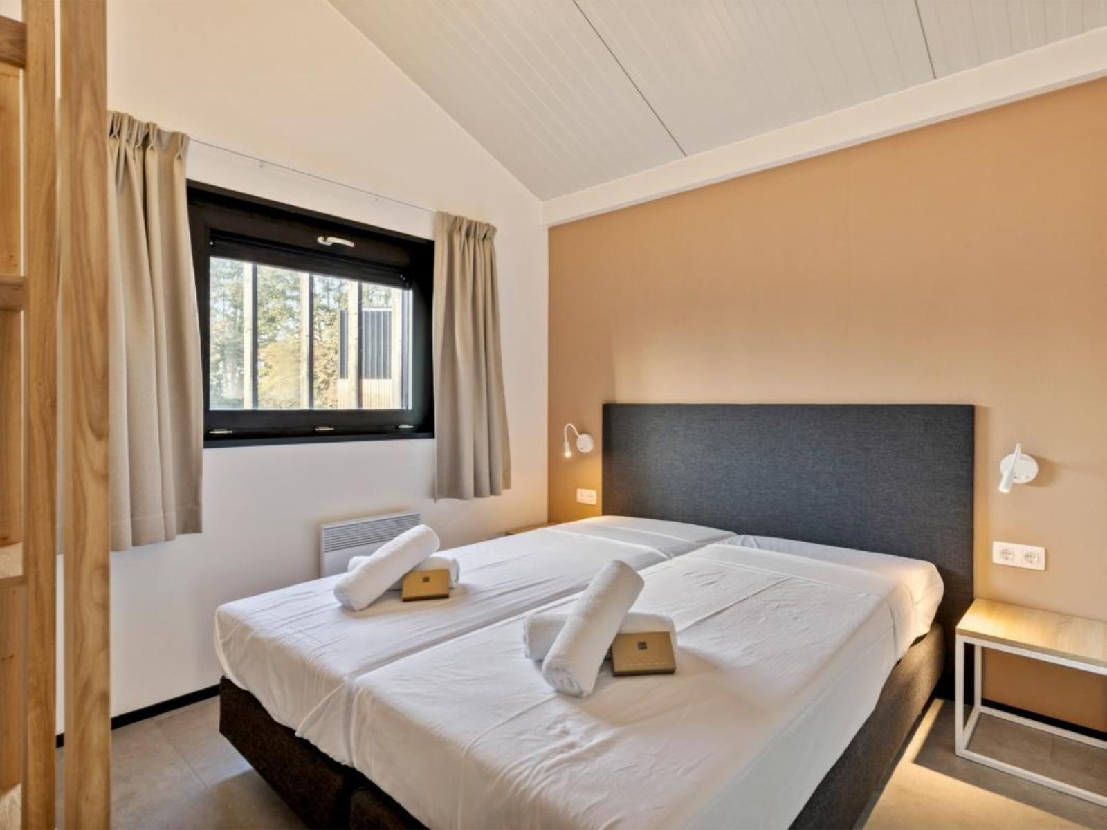 Vrijstaande woning te koop: Buitengronden 7-27, Zwartewaal