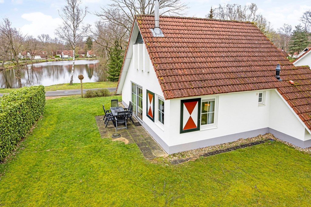 Huis Zwembadweg 2 W44 in Posterholt