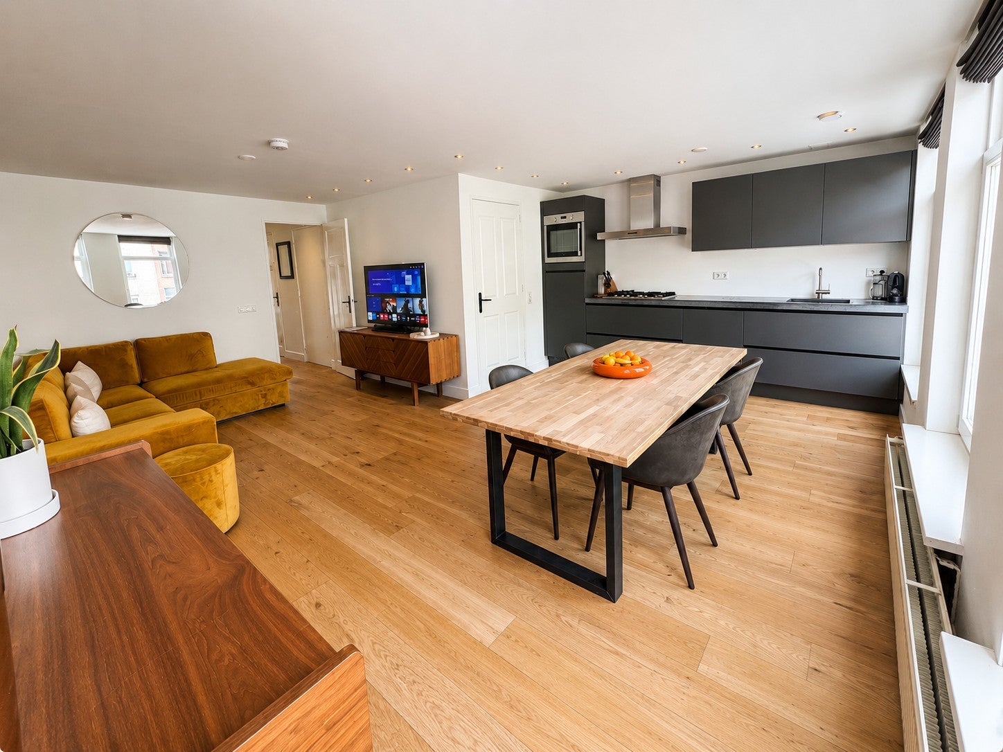 Appartement Albert Cuypstraat 150 B in Amsterdam