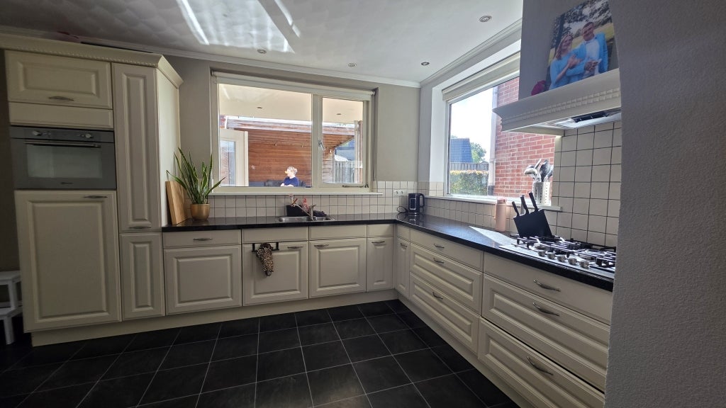 Woning te huur: Sint Antoniusstraat, Schijf