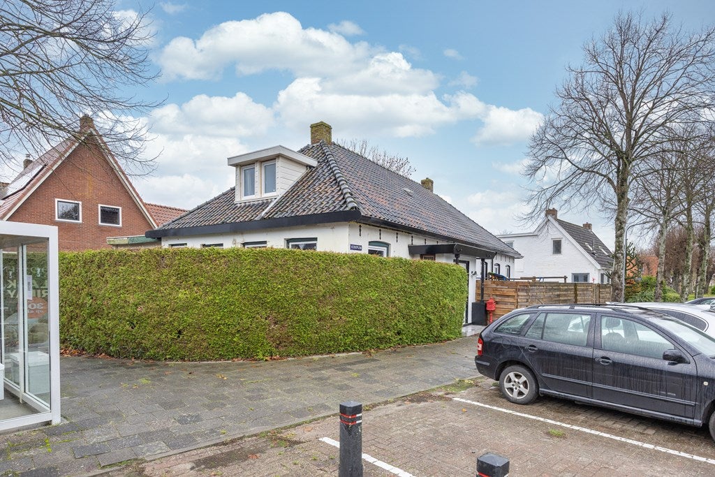Vrijstaande woning te koop: J.P. van der Bildtstraat 2, Vrouwenparochie