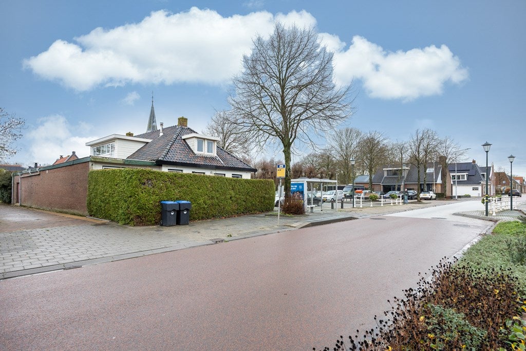 Vrijstaande woning te koop: J.P. van der Bildtstraat 2, Vrouwenparochie