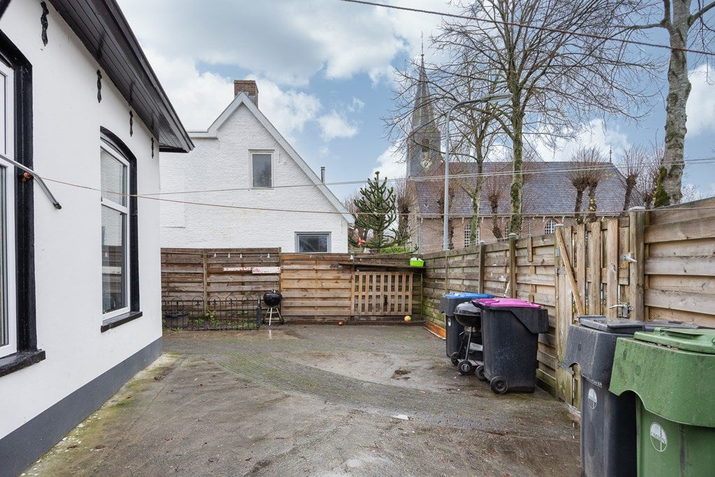 Vrijstaande woning te koop: J.P. van der Bildtstraat 2, Vrouwenparochie