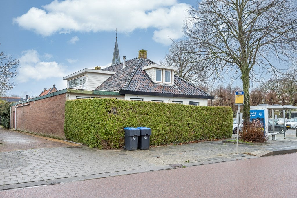 Vrijstaande woning te koop: J.P. van der Bildtstraat 2, Vrouwenparochie