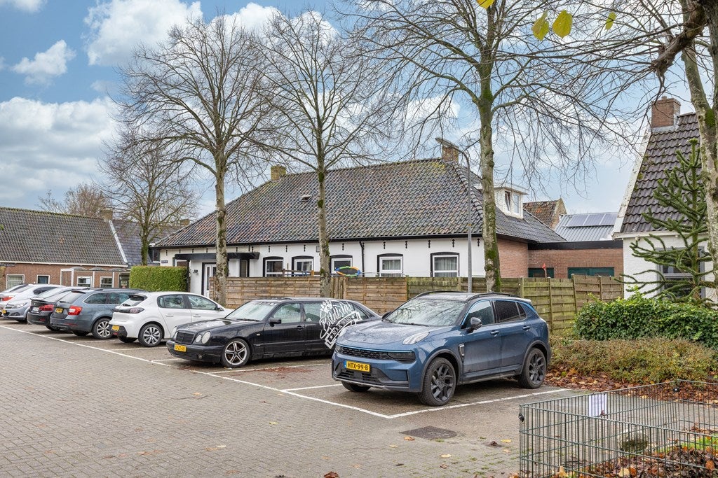 Vrijstaande woning te koop: J.P. van der Bildtstraat 2, Vrouwenparochie