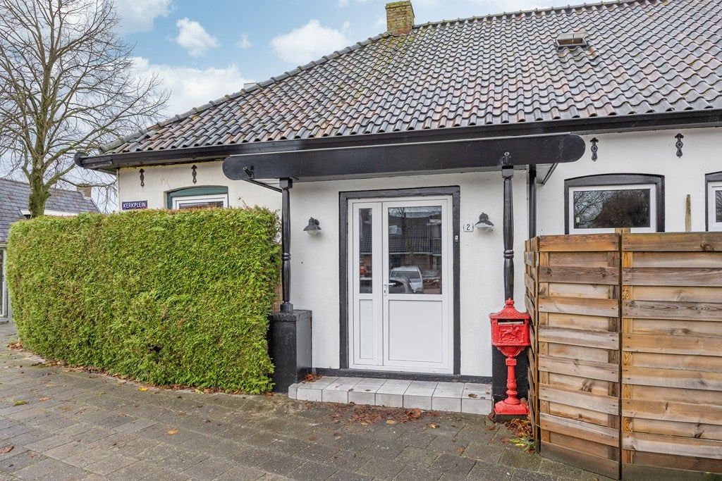 Vrijstaande woning te koop: J.P. van der Bildtstraat 2, Vrouwenparochie