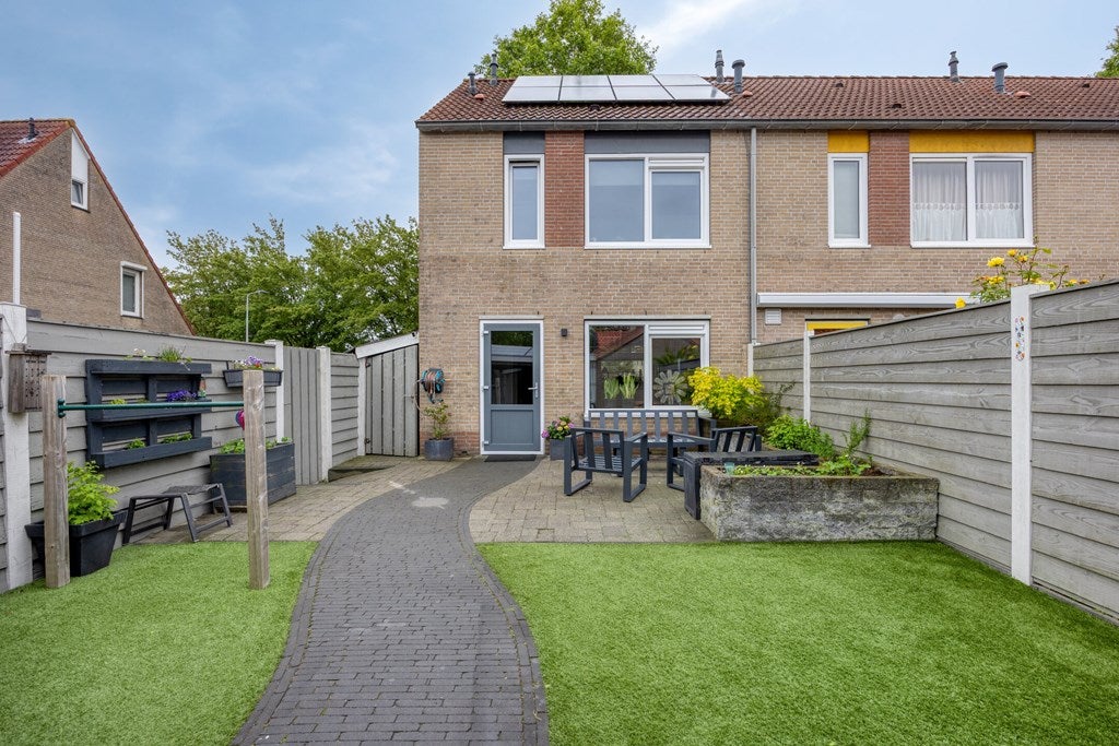 Huis Prins Bernhardlaan 65 in Middelharnis