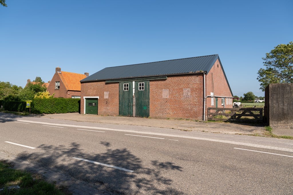 Huis Lampsinsdijk 1 in Nieuwvliet