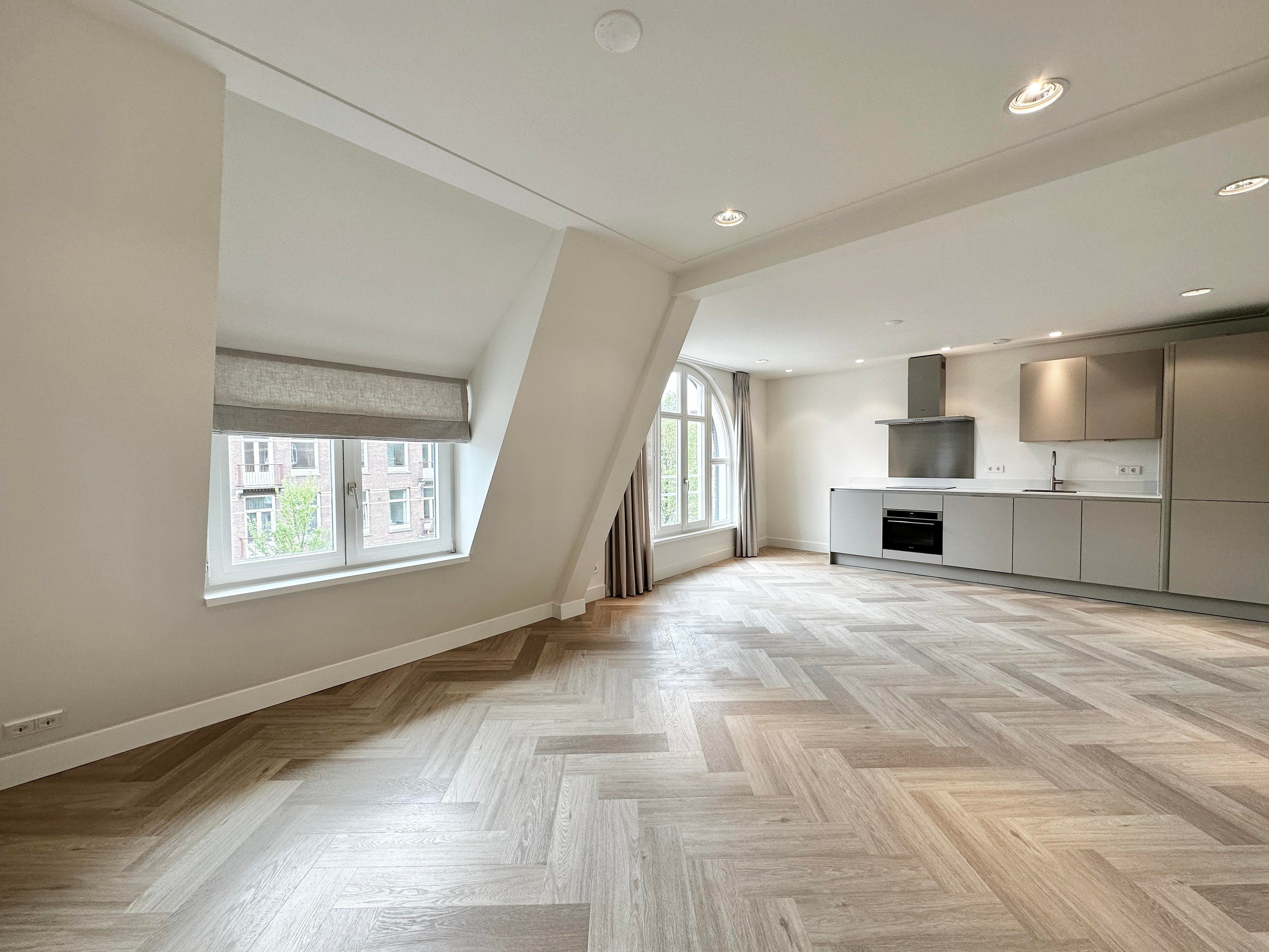 Woning te huur: Admiraal De Ruijterweg, Amsterdam