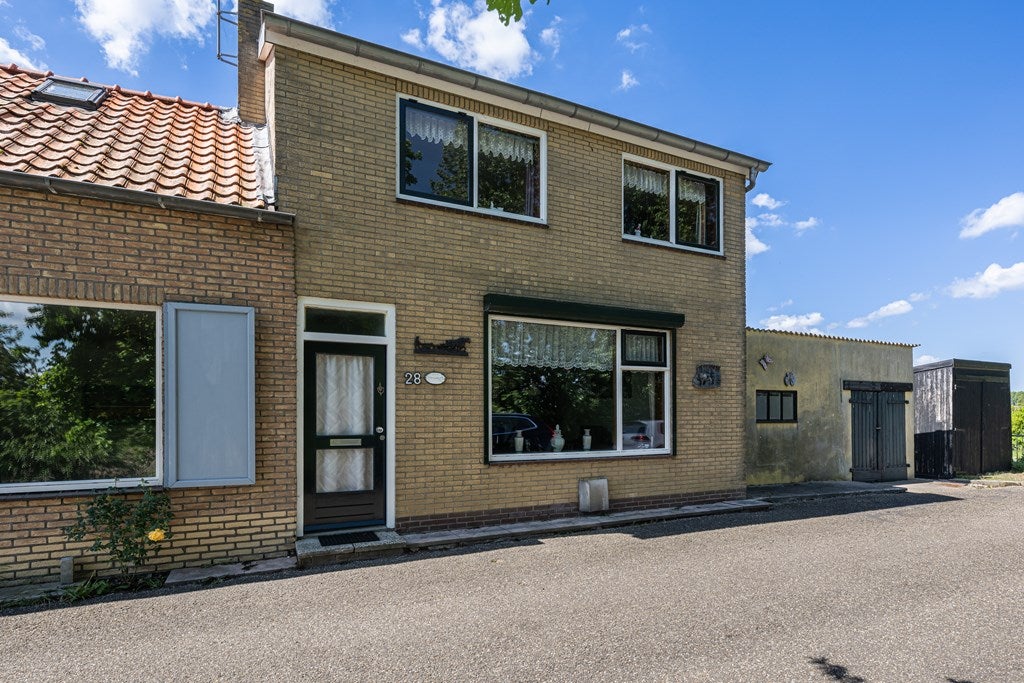Huis Bommelsedijk 28 in Den Bommel