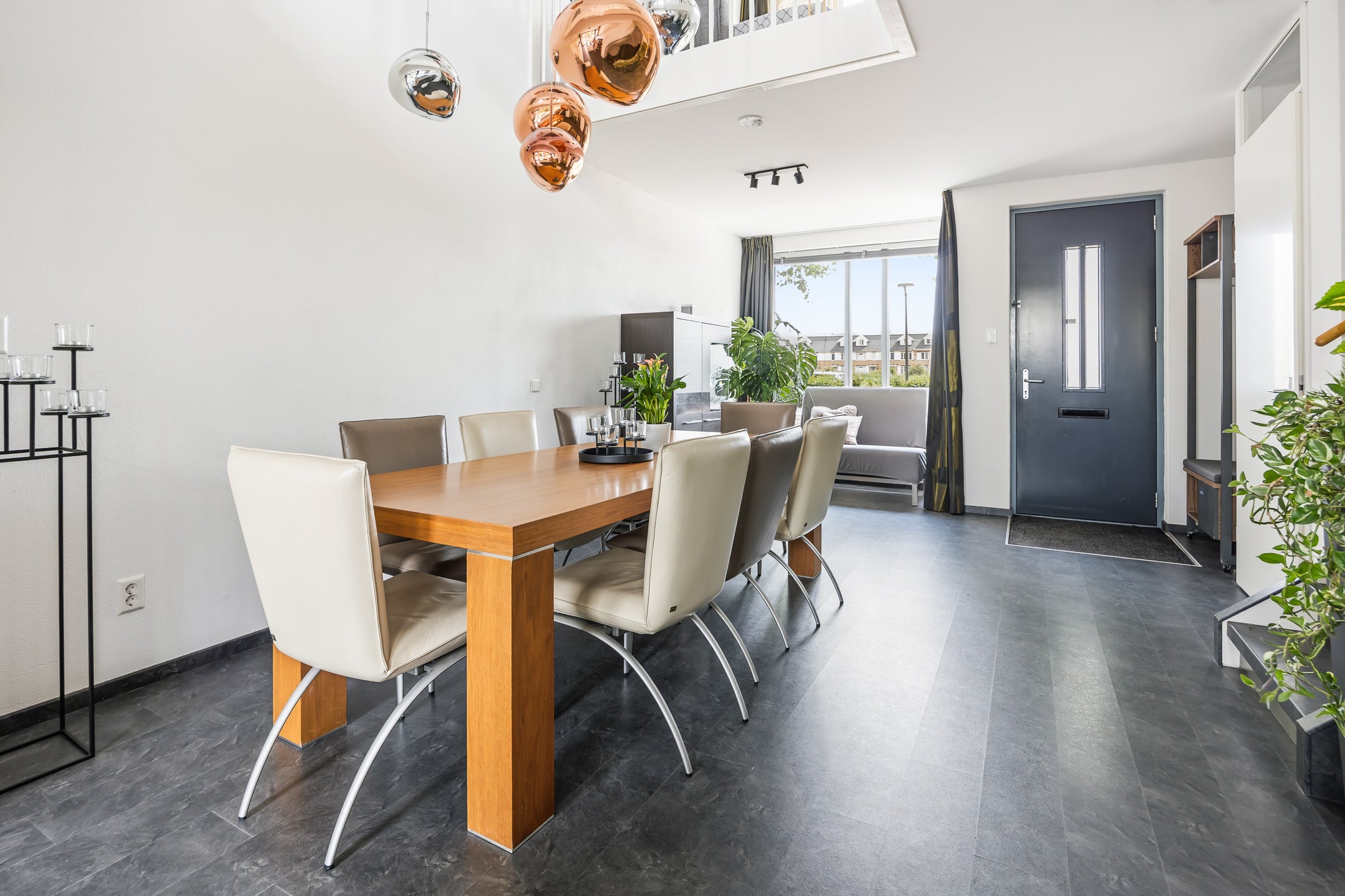 Tussenwoning te koop: Frankrijkkade 210, Almere