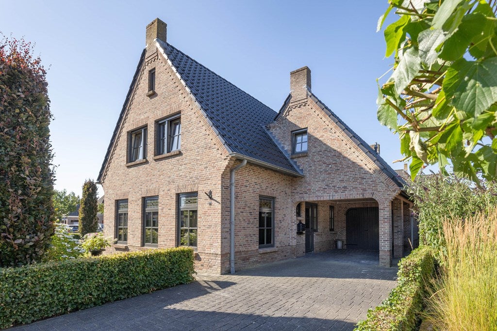 Vrijstaande woning te koop: Klaproos 1, Harbrinkhoek