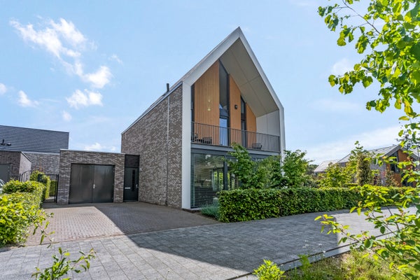 Huis Gebroeders van Steenbergenplantsoen 24 in Ede