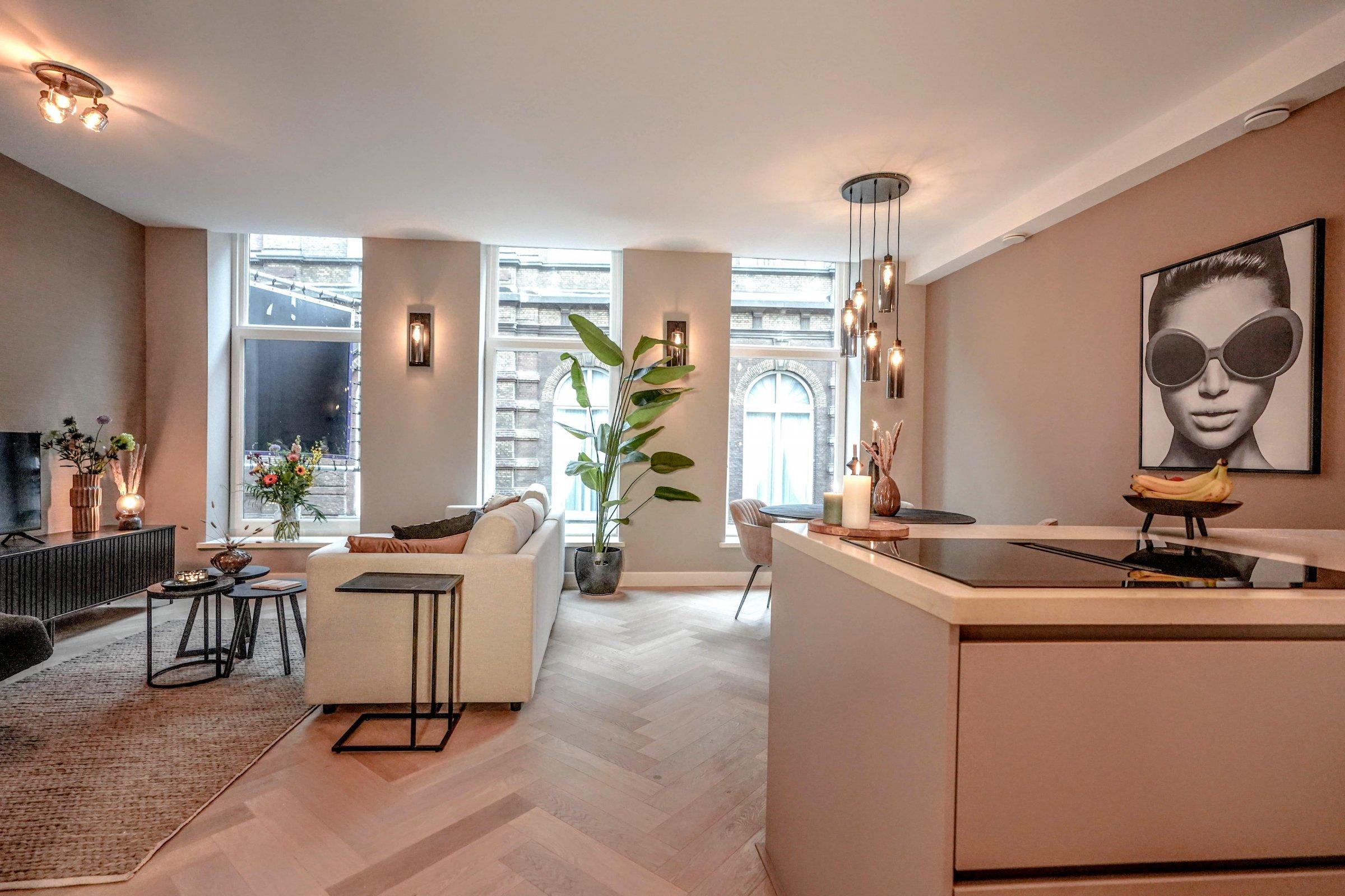 Woning te huur: Lange Houtstraat, 'S-Gravenhage
