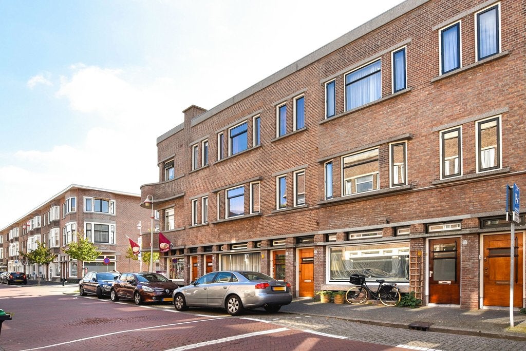 Flat Weissenbruchstraat