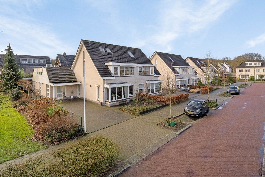 Koopwoningen Petenbos Te Veenendaal – Huis Te Koop In Petenbos Te ...