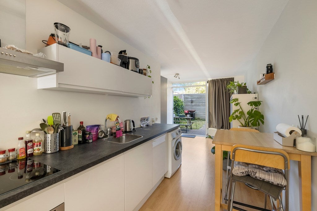 Tussenwoning te koop: Valutaboulevard 47, Amsterdam