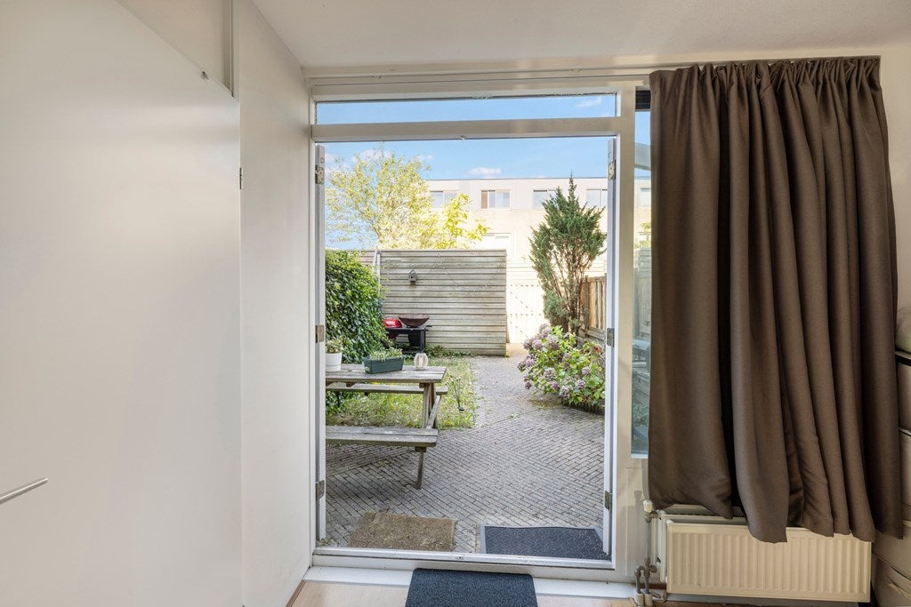 Tussenwoning te koop: Valutaboulevard 47, Amsterdam