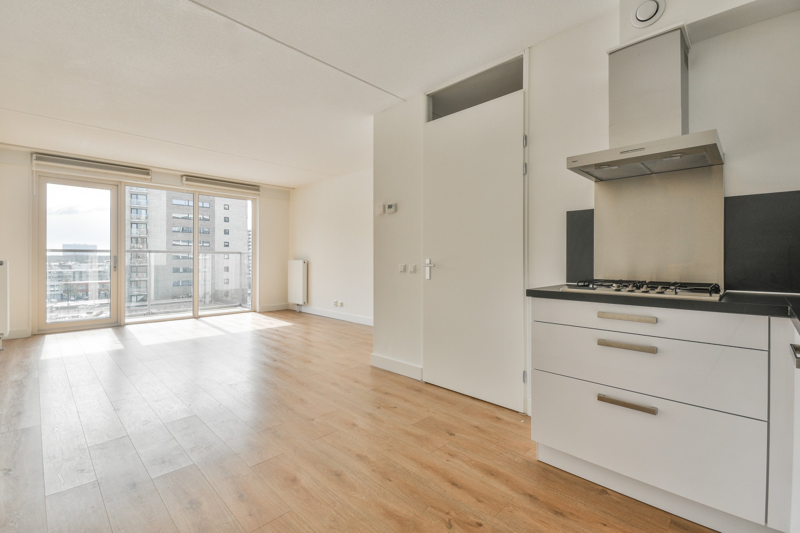 Appartement te huur: Waldorpstraat 572C, 'S-Gravenhage