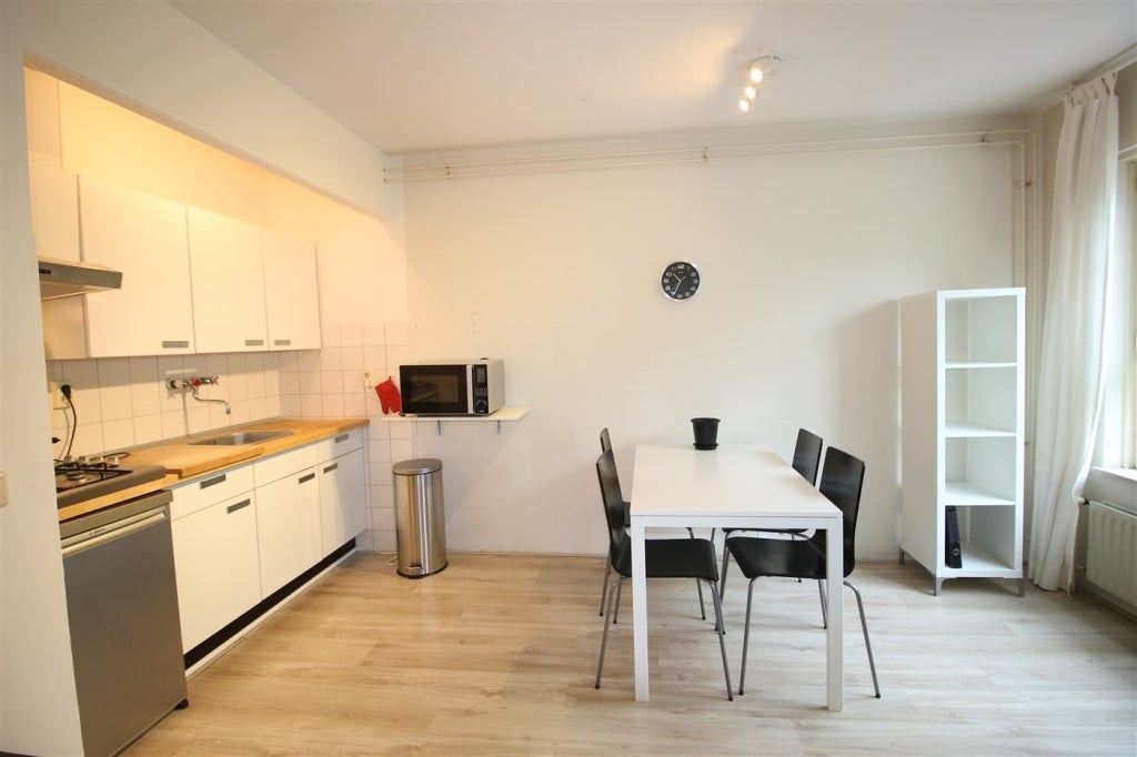 Woning te huur: Dostojevskisingel, Amsterdam