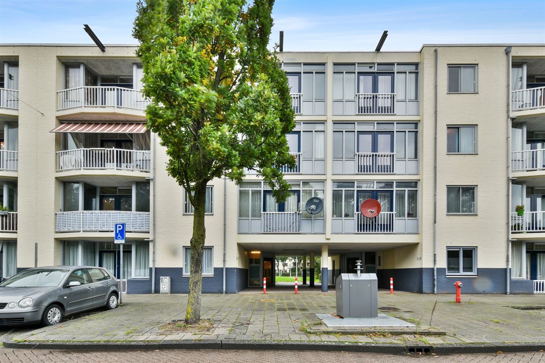 Woning te huur: Dostojevskisingel, Amsterdam