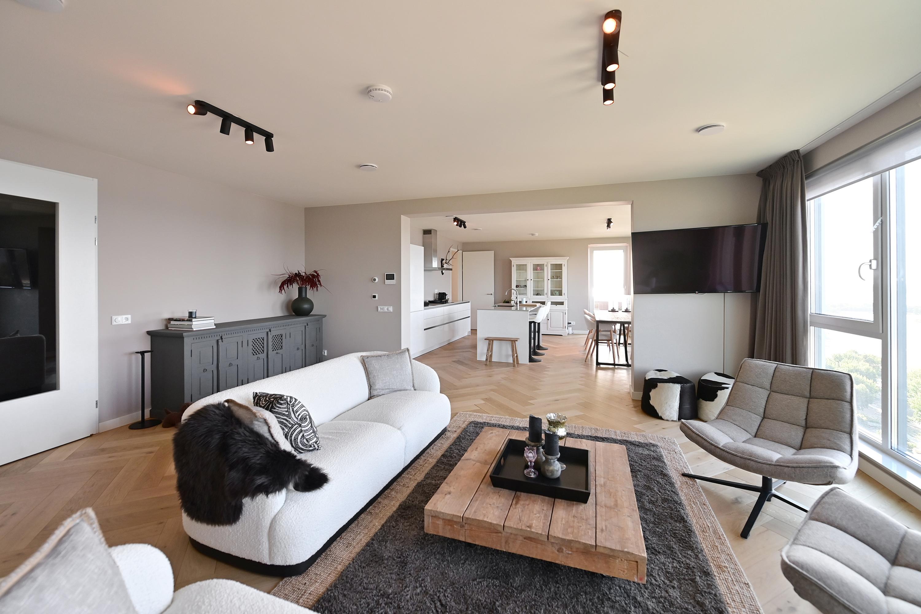 Appartement te huur: Zeeduinweg 540, Almere