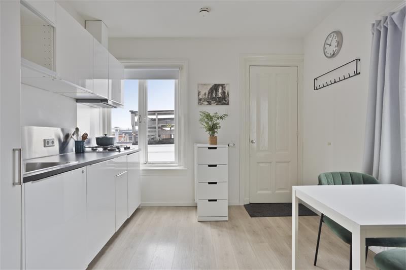 Studio te koop: Grote Houtstraat 7E, Haarlem