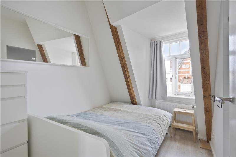 Studio te koop: Grote Houtstraat 7E, Haarlem