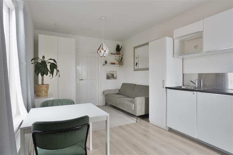 Studio te koop: Grote Houtstraat 7E, Haarlem