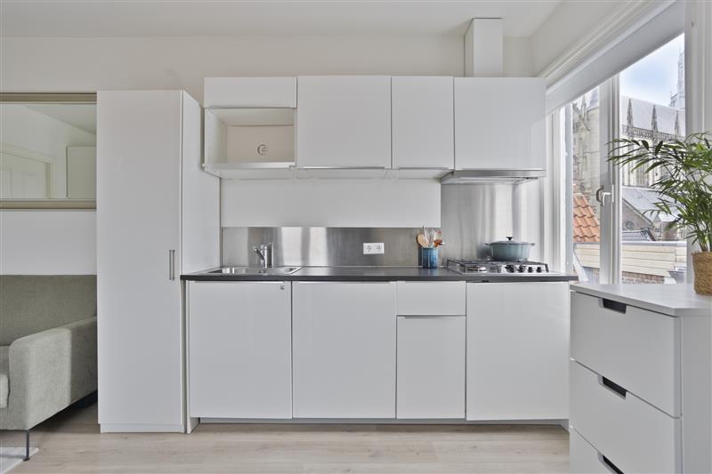 Studio te koop: Grote Houtstraat 7E, Haarlem