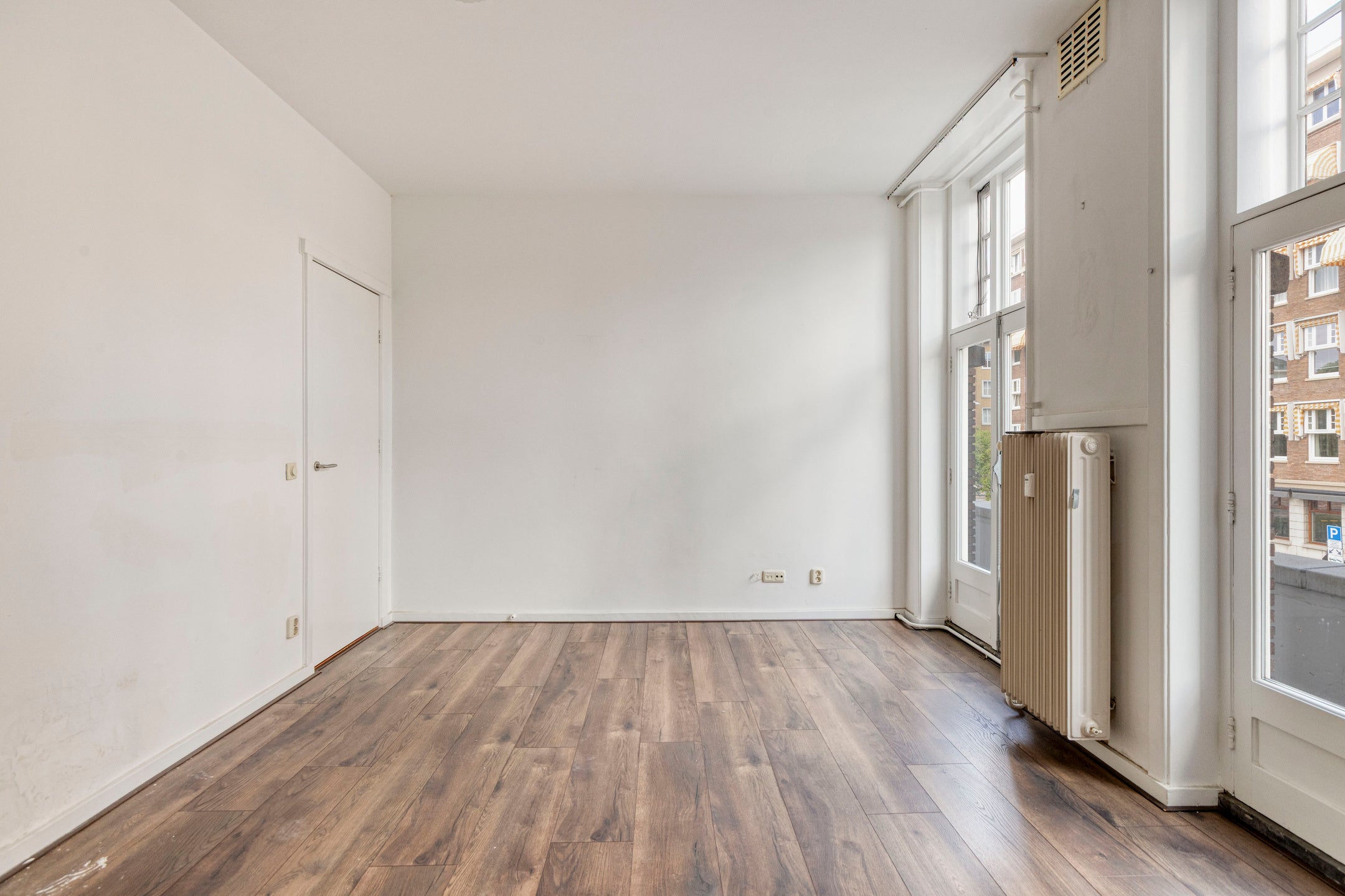 Woning te huur: Minervaplein, Amsterdam
