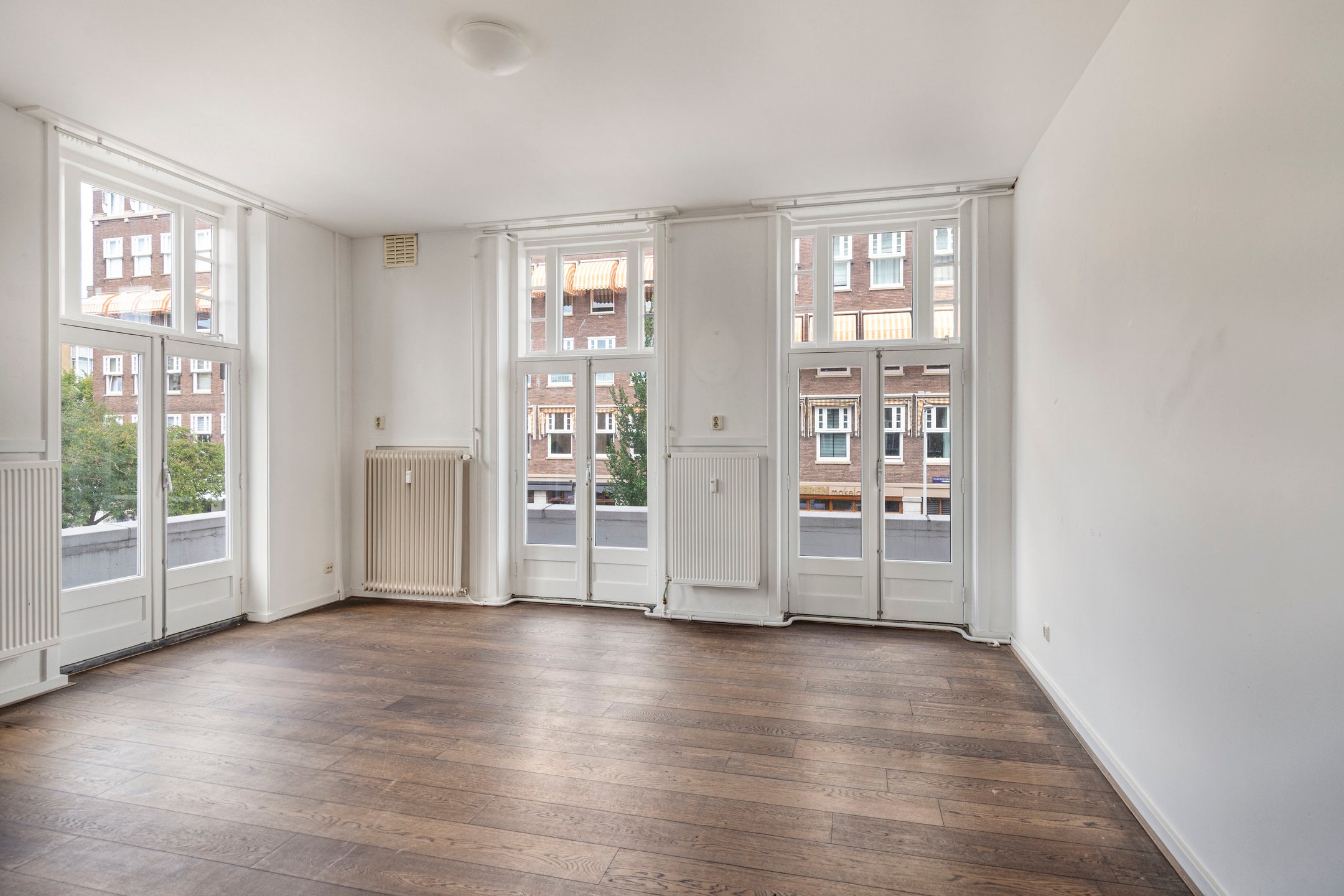 Woning te huur: Minervaplein, Amsterdam
