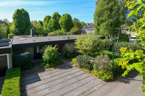 Maaslaan 10 in Son en Breugel