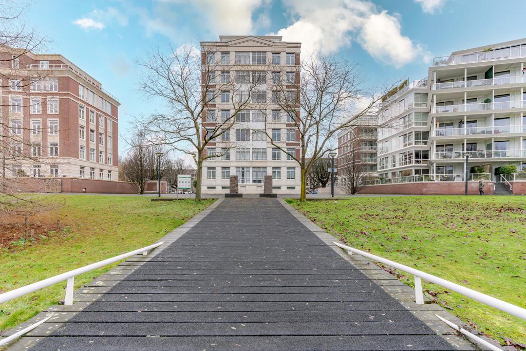 Te huur Appartement Burgemeester De Monchyplein 227 in Den Haag