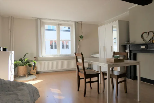Room Wycker Grachtstraat in Maastricht