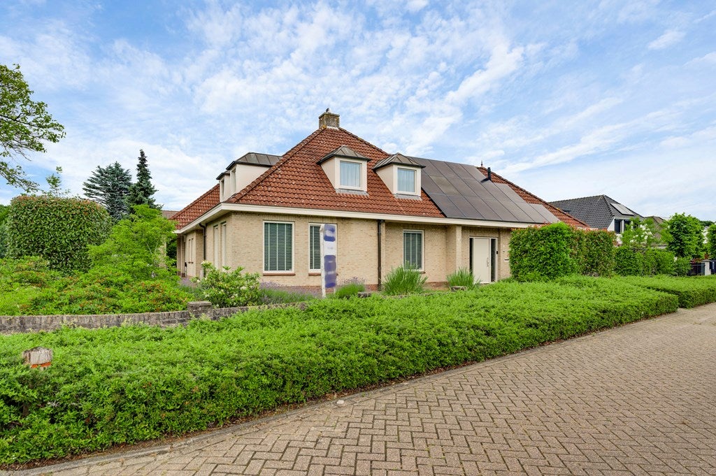 Vrijstaande woning te koop: Sjaak Kruijssenlaan 2, Eindhoven