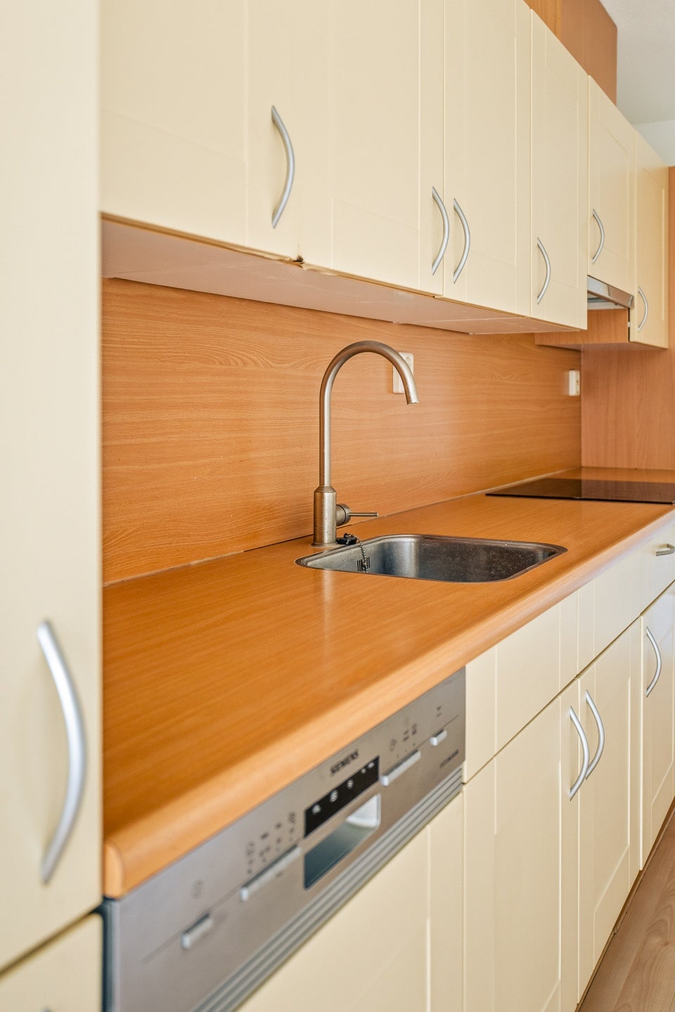 Appartement te huur: Borneolaan 193, Amsterdam