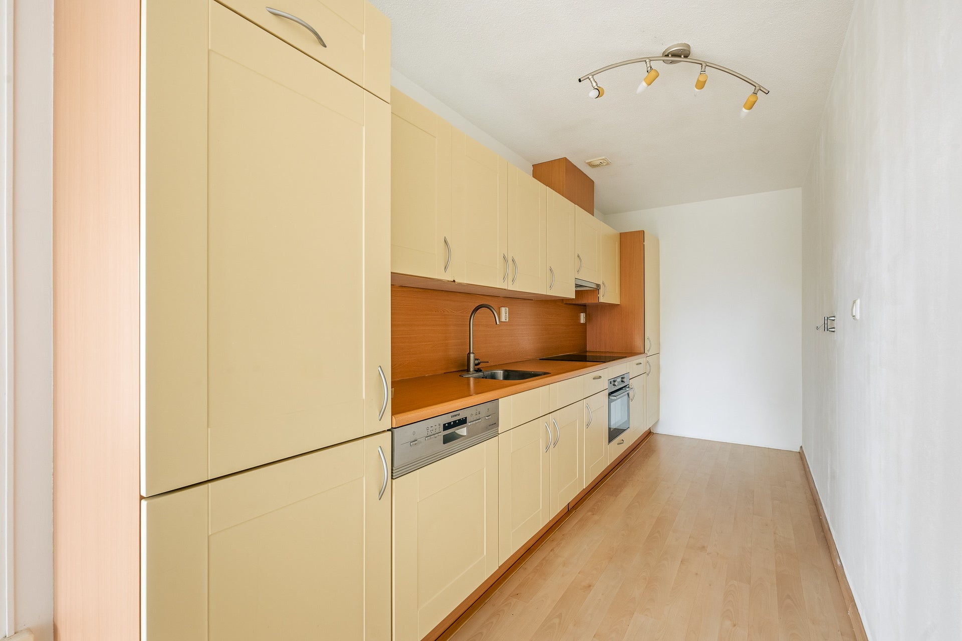 Appartement te huur: Borneolaan 193, Amsterdam