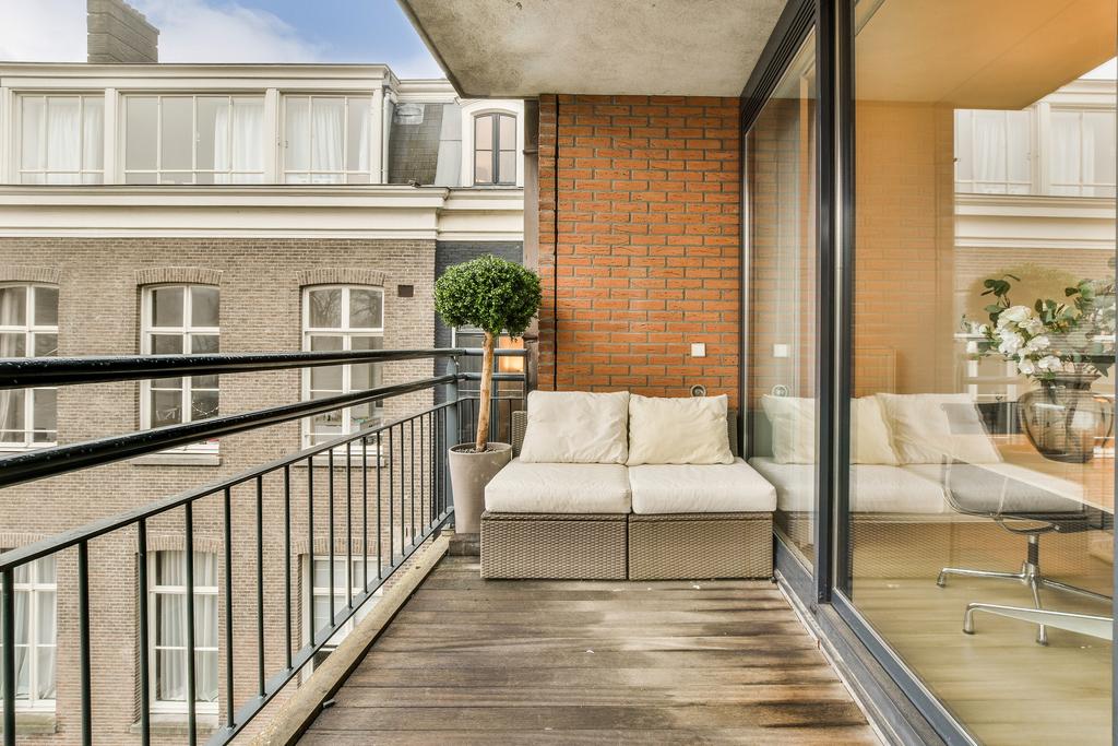 Woning te huur: Sarphatistraat, Amsterdam