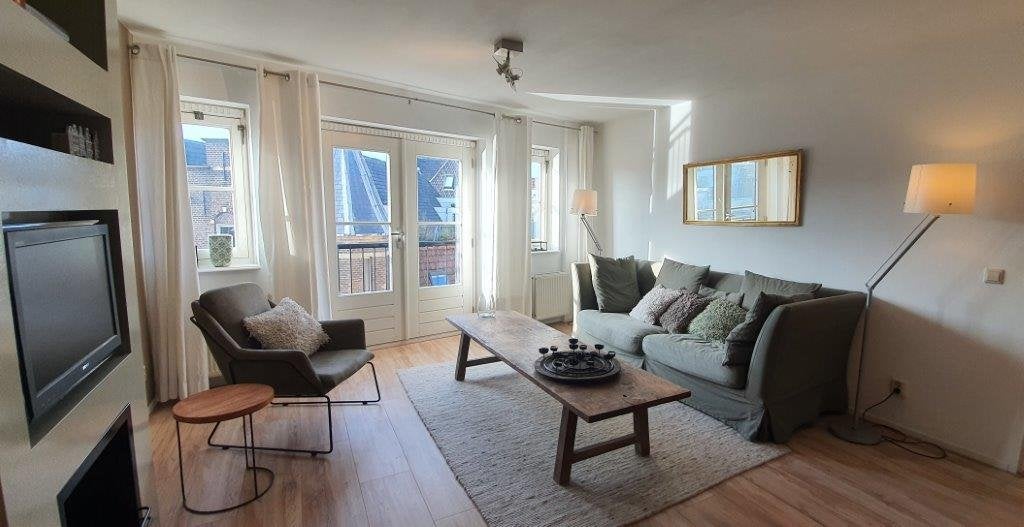 Flat Zeedijk