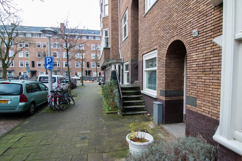 Appartement Lekstraat 182 in Amsterdam