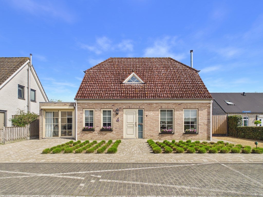 Huis Julianapark 9 in Sas van Gent