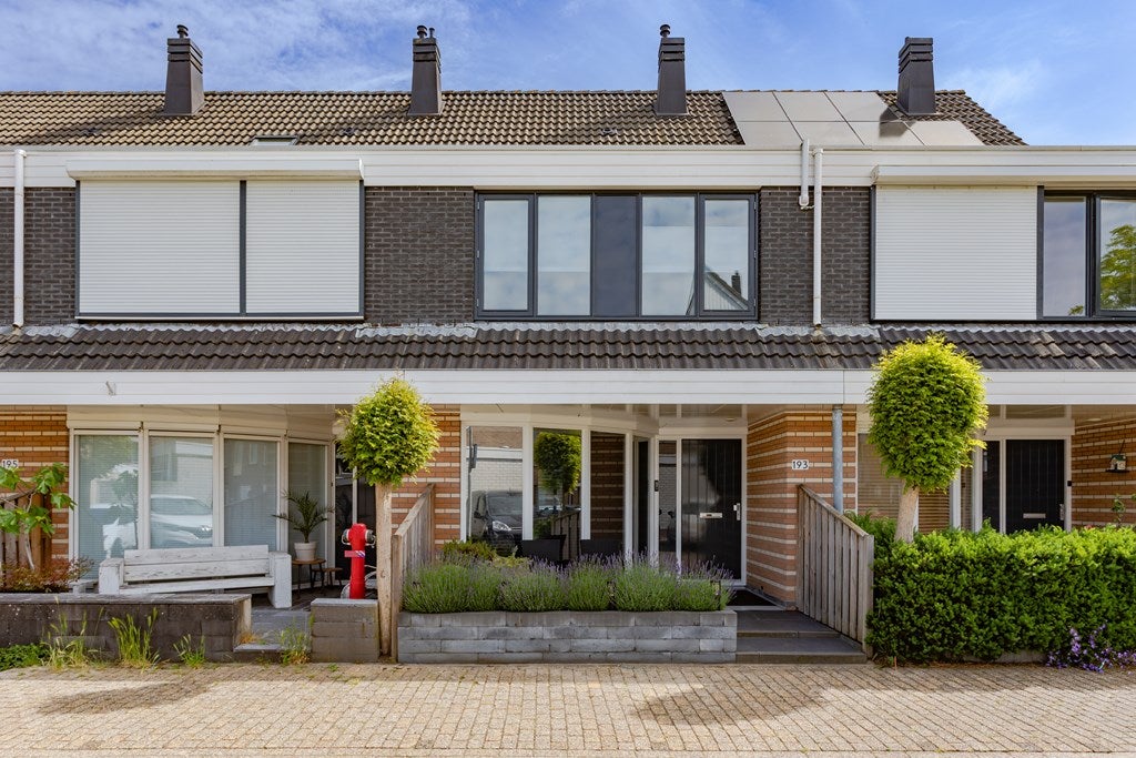 Huis Robert Stolzhof 193 in Hoorn