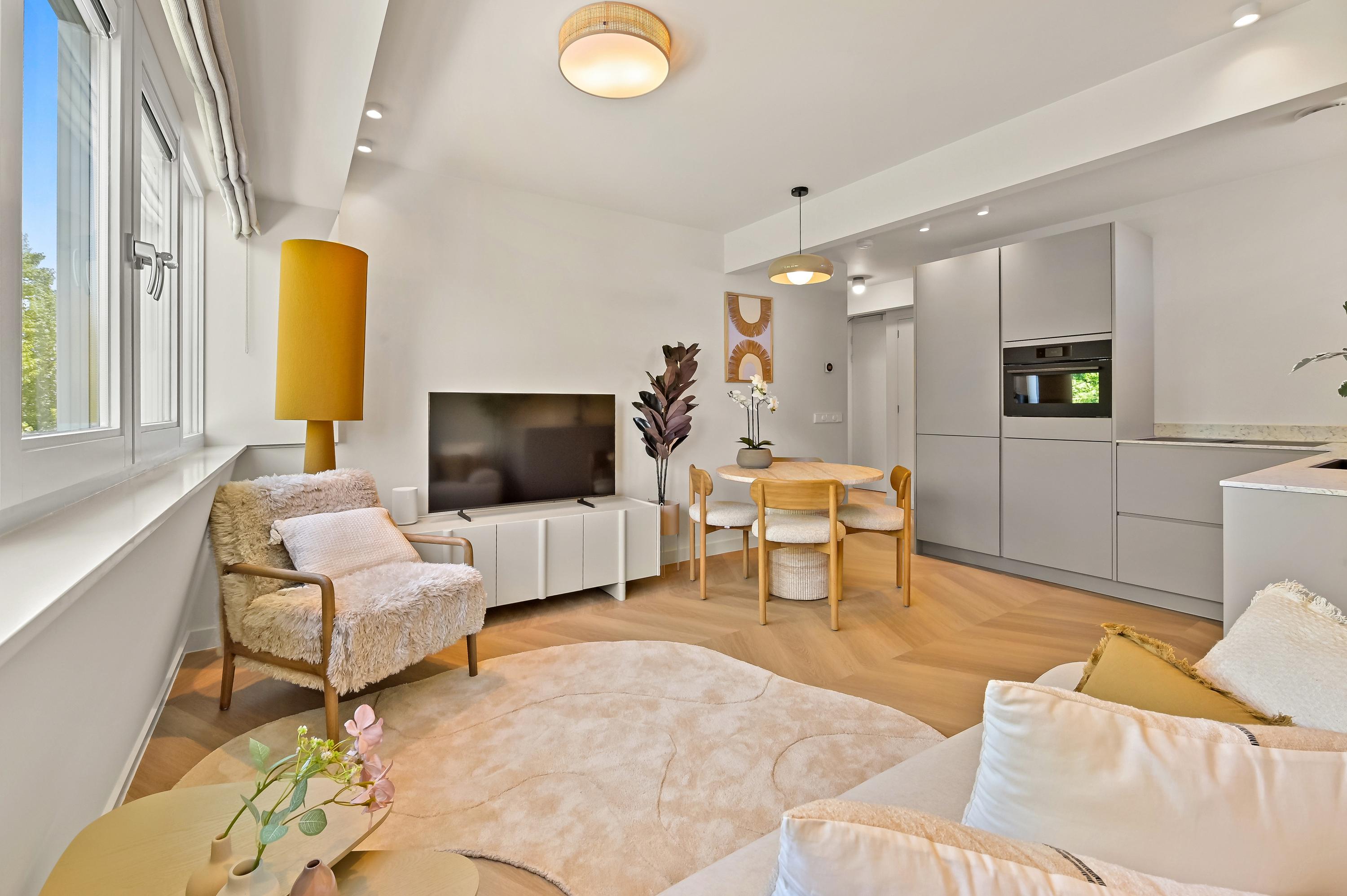 Studio te huur: Jan van Nassaustraat 16G, 'S-Gravenhage