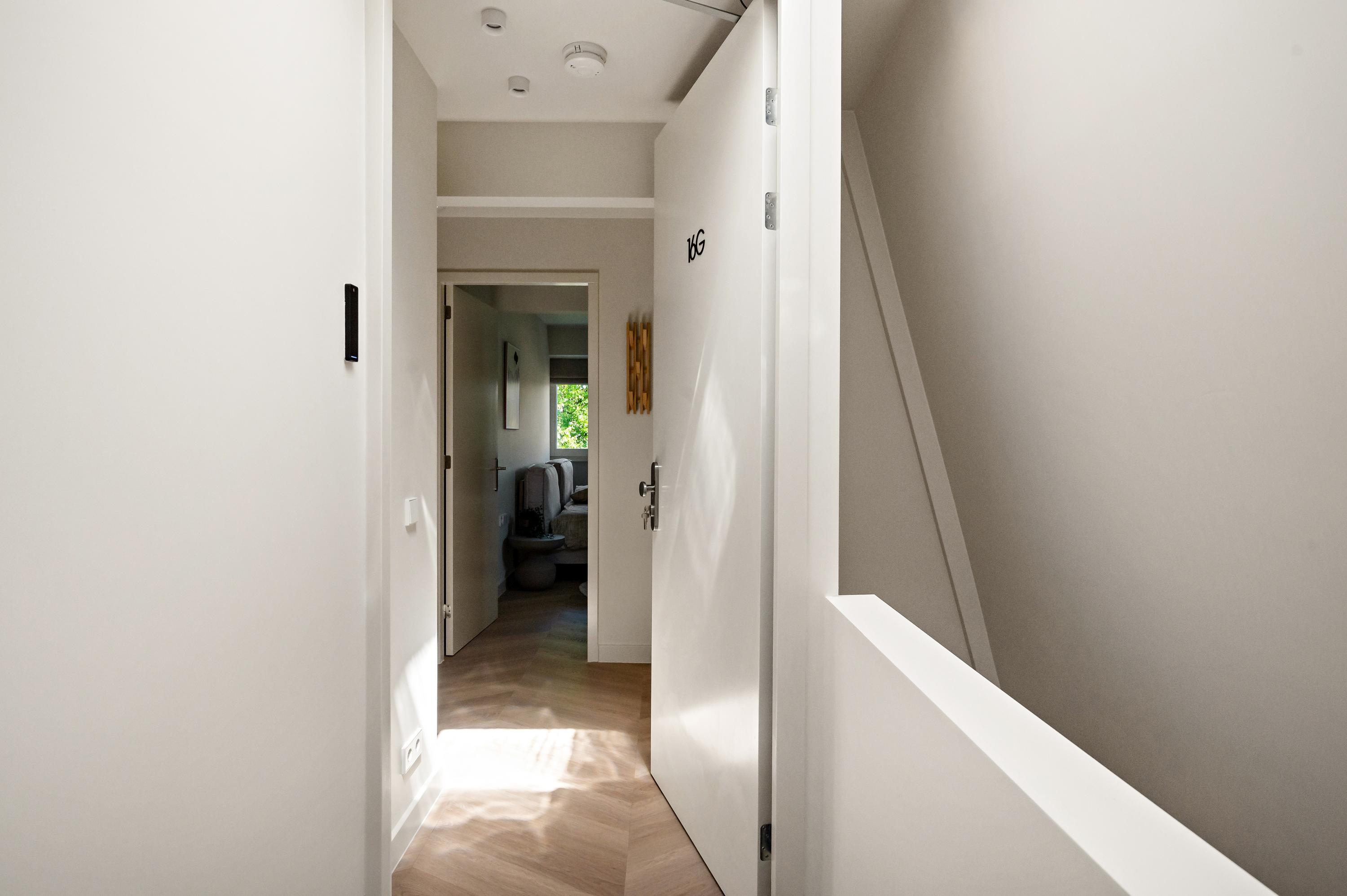 Studio te huur: Jan van Nassaustraat 16G, 'S-Gravenhage