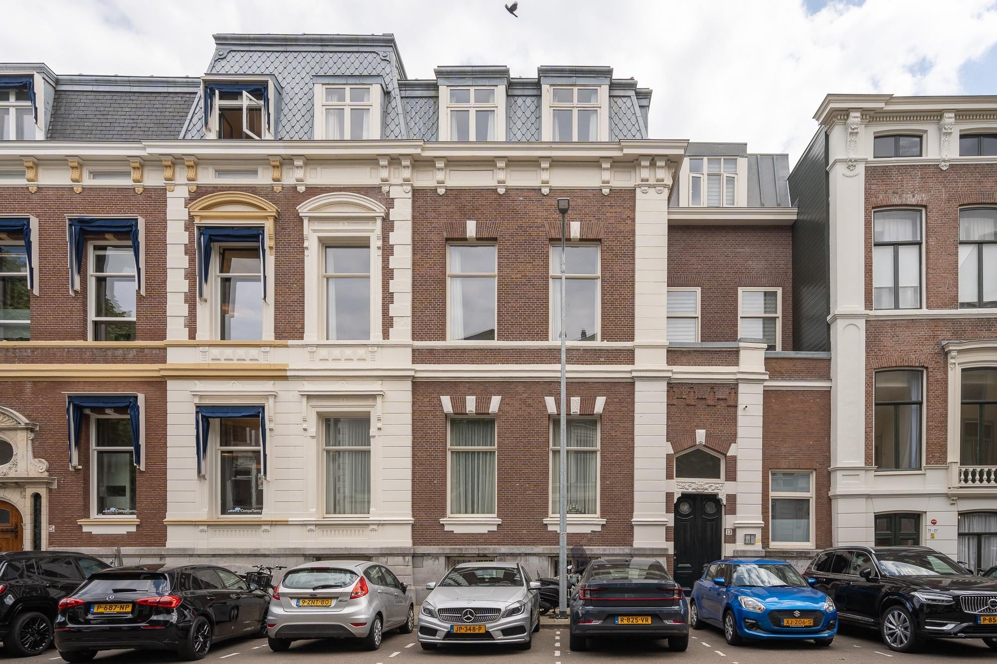 Te huur Appartement Burgemeester van Karnebeeklaan in Den Haag